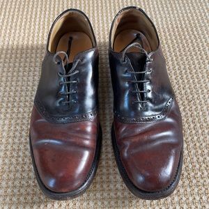 Men’s Leather Two Tone Saddle Shoes with Taps